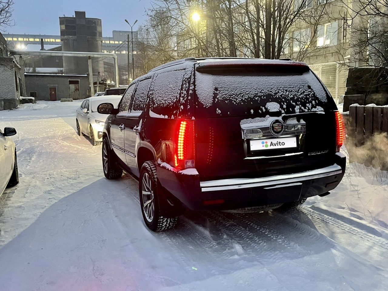 Cadillac Escalade: фото владельца