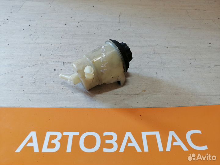 Бачок гур SsangYong Actyon 2 Актион