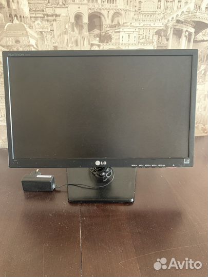 Монитор LG flatron E2042C–BNA