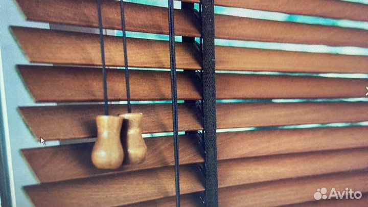 Жалюзи и рулонные шторы на окна