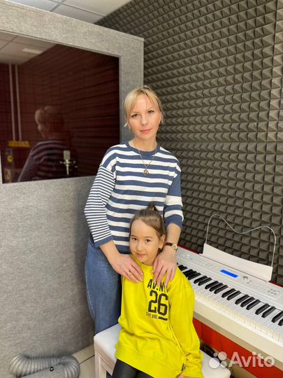 Песни в подарок. Студия звукозаписи