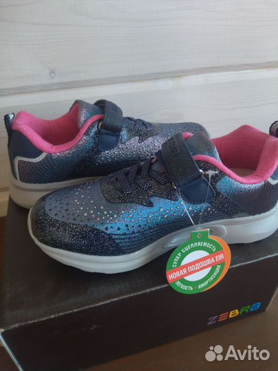 Новые Кроссовки для девочки