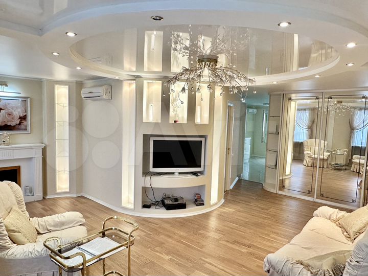 2-к. квартира, 73,6 м², 8/12 эт.