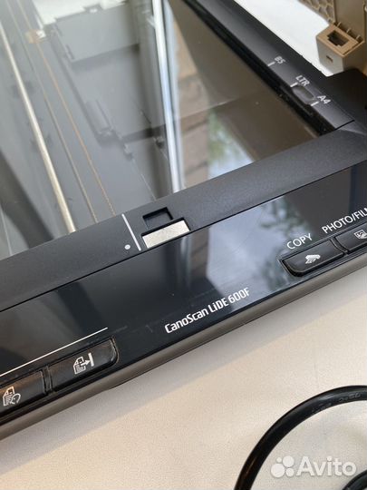 Сканнер canoscanlide 600F
