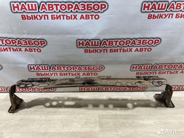 Рамка радиатора Ford Focus 3 хэтчбек 2012