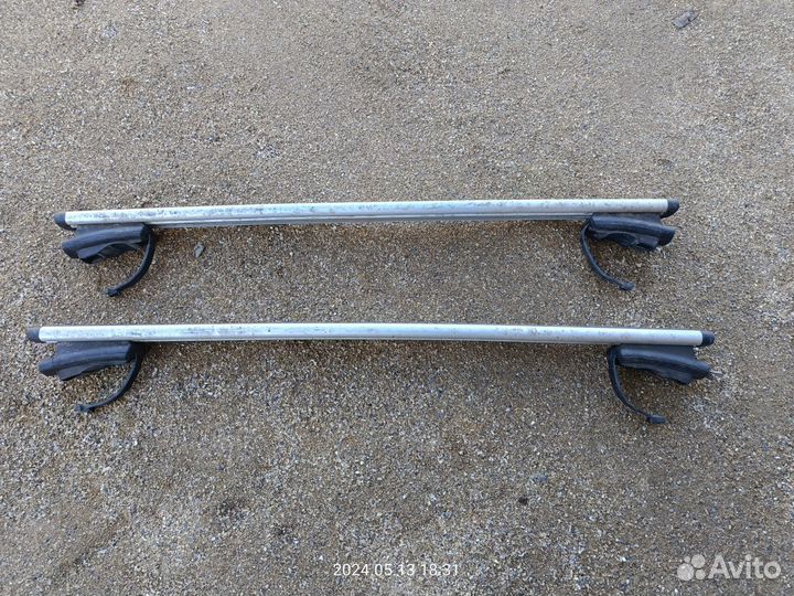 Багажник на крышу поперечины Thule