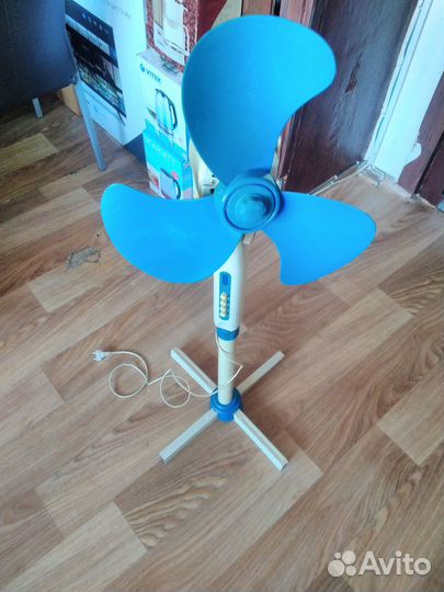Продам Напольный Вентилятор