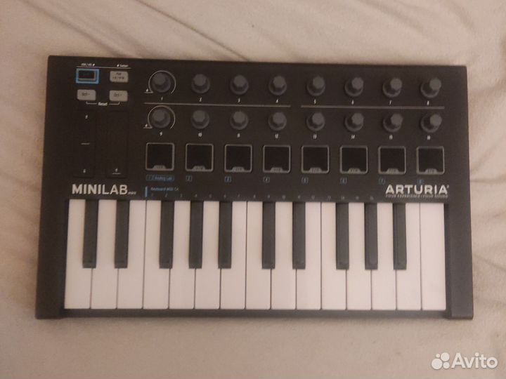 Midi клавиатура arturia minilab mk2