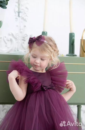 Продам потрясающее платье маленькой модницы