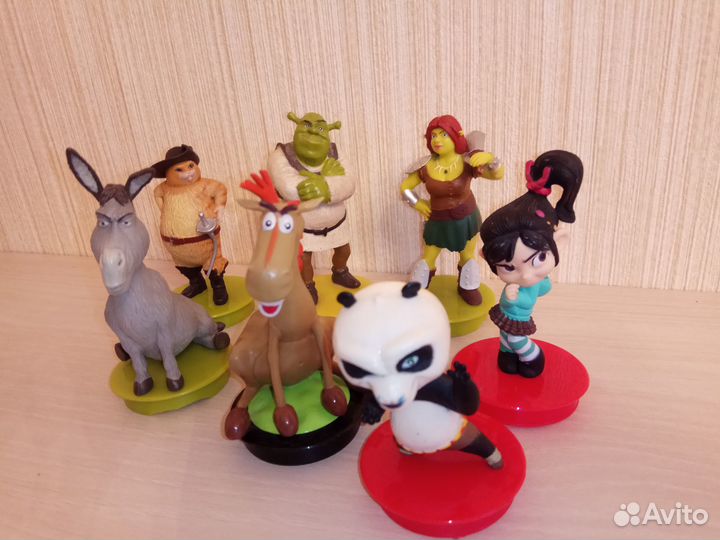 Коллекция фигурок мультгерои из кинотеатра