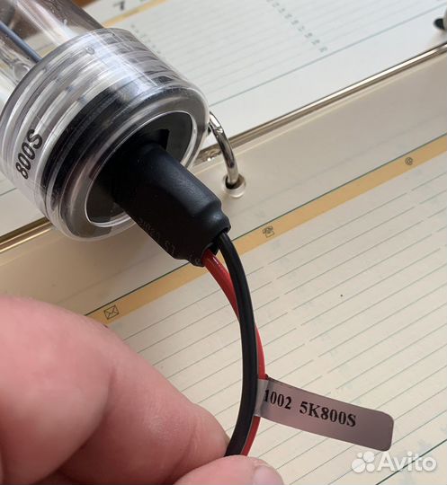 Лампа ксеноновая новая 800 цоколь 2шт корея