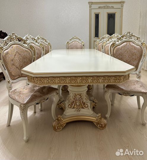 Стол «Голд Борокко»