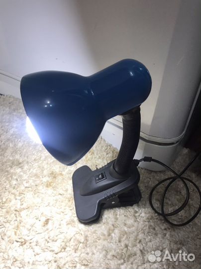 Лампа настольная