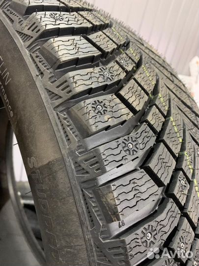 Michelin X-Ice North 4 SUV 275/50 R22 115T