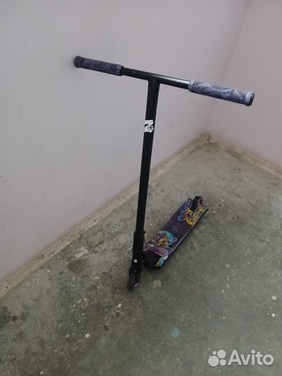 Продам трюковой самокат