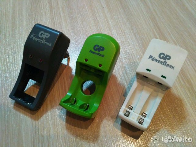 Зарядное устройство gp powerbank s330