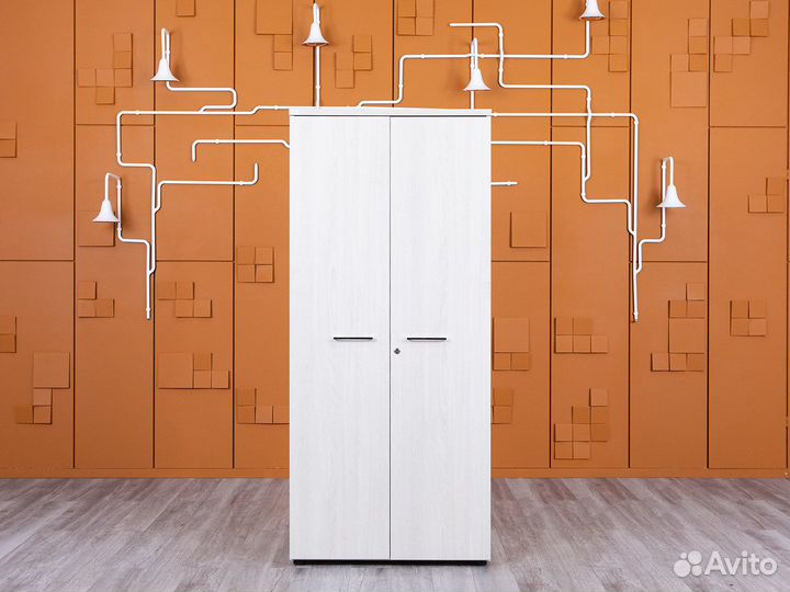 Офисный шкаф