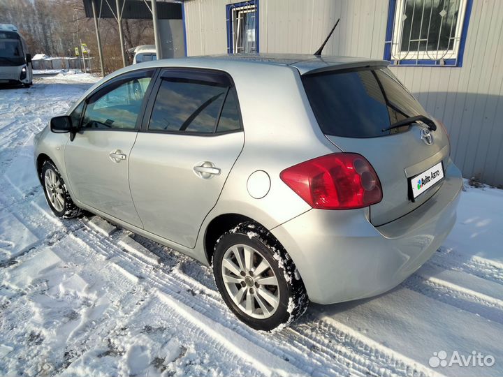 Toyota Auris 1.6 МТ, 2008, 258 000 км