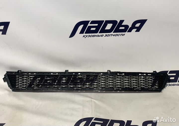 Решетка бампера Kia Ceed 15-18