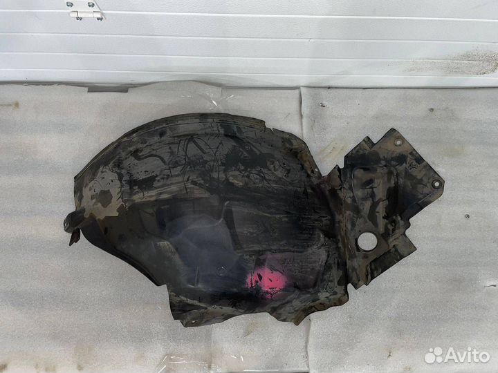 Подкрылок передний правый Mercedes-Benz GLS-Класс