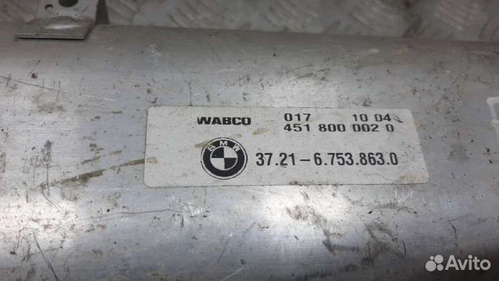 Ресивер пневмоподвески bmwx5 E532004