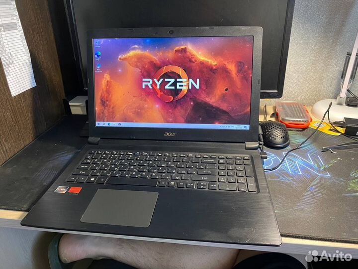 Ноутбук на ryzen/radeon/8gb/R7