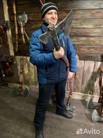 Топор кованый двусторонний