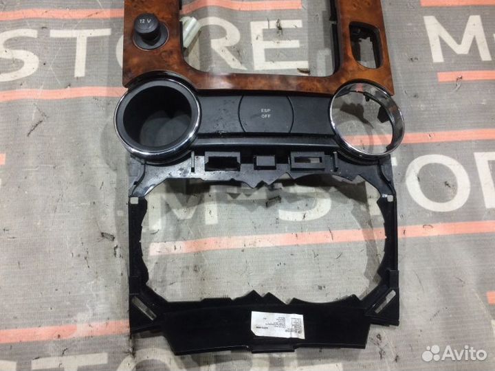 Консоль между сидений Volkswagen Touareg 7L BMV