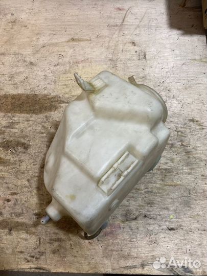 Бачок омывателя Mercedes-Benz E-Class W210 M112E24