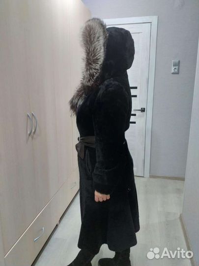 Шуба мутоновая с капюшоном