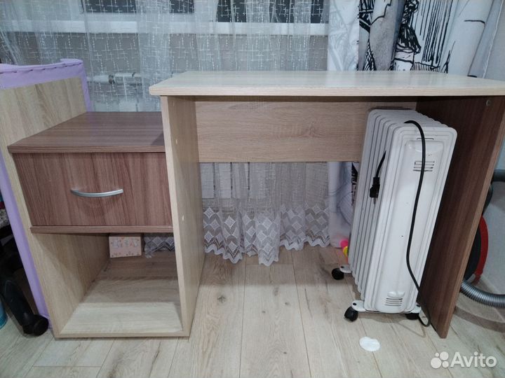 Письменный стол