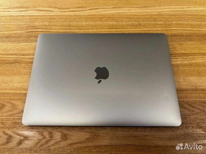 MacBook Air M1 8/256Гб, Space Gray