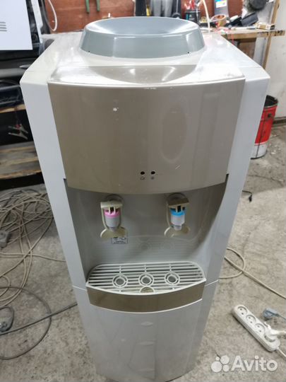 Кулер для воды family