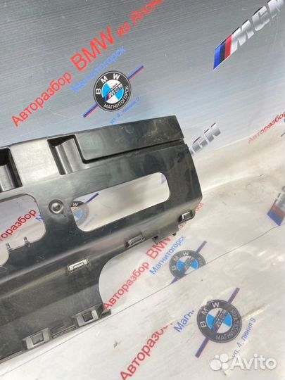 Крепление бампера заднее Bmw Х3 E83 М54В25 2004