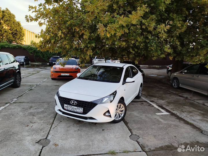 Аренда автомобиля нового Solaris HS