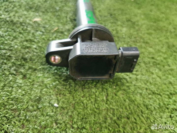 Катушка зажигания Toyota Vitz SCP90