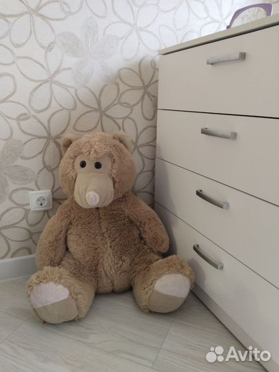 Мягкий большой мишка