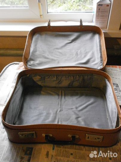 Чемодан советский