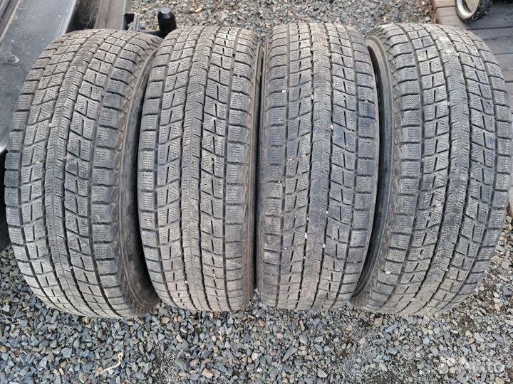 Dunlop Winter Maxx 215/70 R16 100R