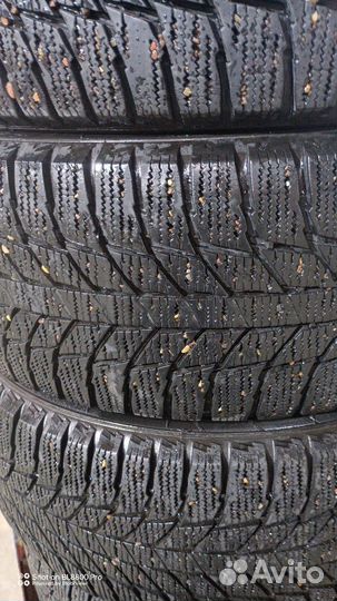 Triangle Snowlink PL02 215/45 R17