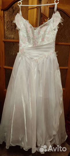 Свадебные платья