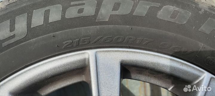 Hankook Dynapro HP2 RA33 215/60 R17 96V