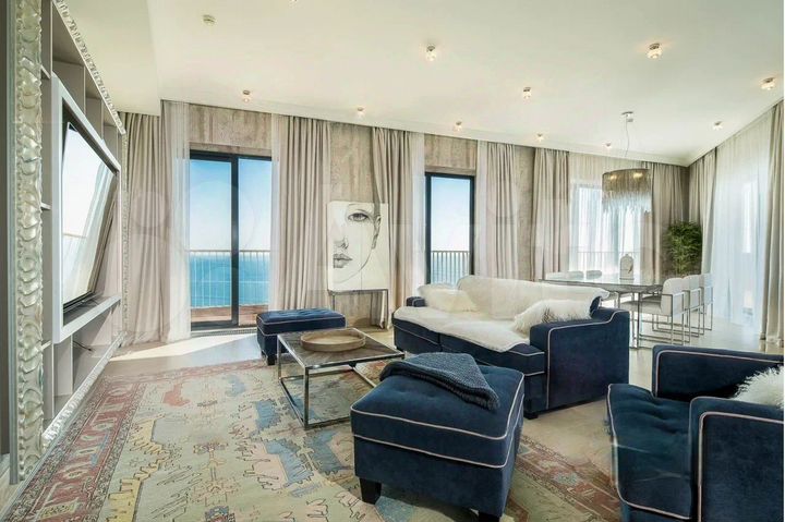 2-к. квартира, 95 м², 22/33 эт.