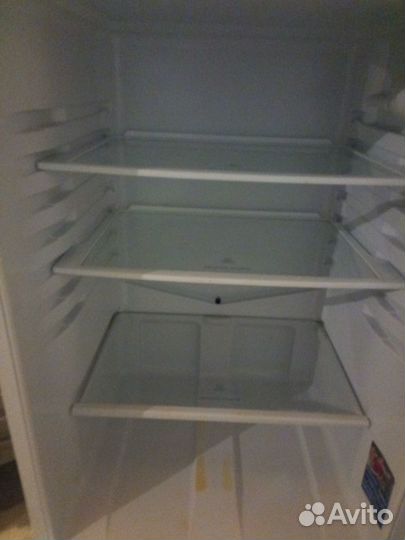 Полки, ящики от холодильника