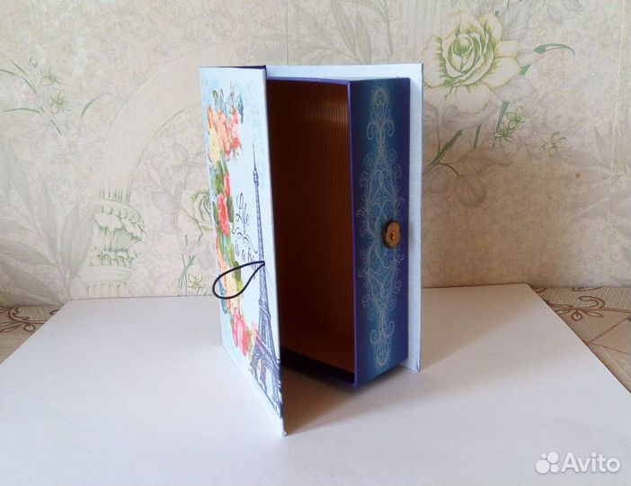 Коробка подарочная 