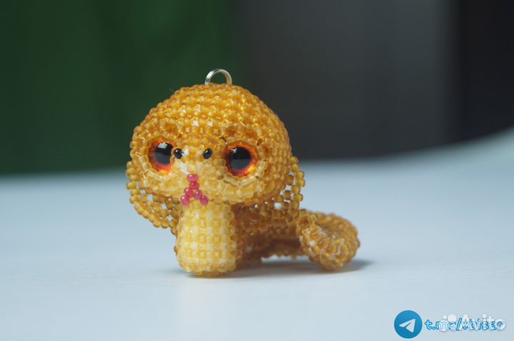Игрушки ручной работы из бисера змея кобра