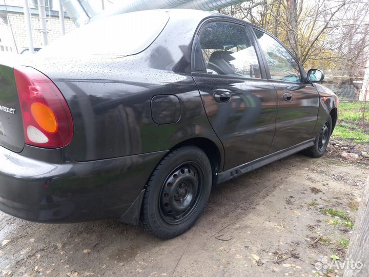 Пластиковые накладки порогов Шевроле Ланос