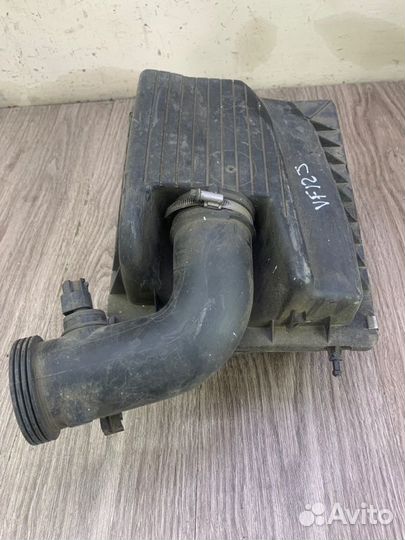 Корпус воздушного фильтра Opel Astra G Z16XE