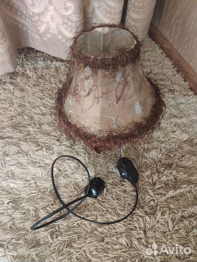 Лампа настольная