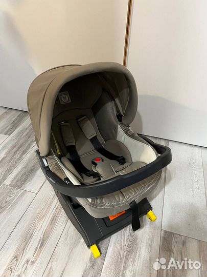 Peg Perego Primo Viaggio SL 0+ с базой isofix